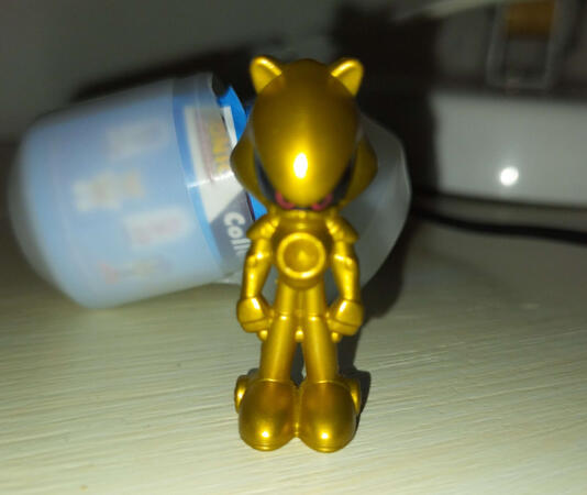 I AM RAD ASS GOLDEN METAL SONIC BEEP BOOP